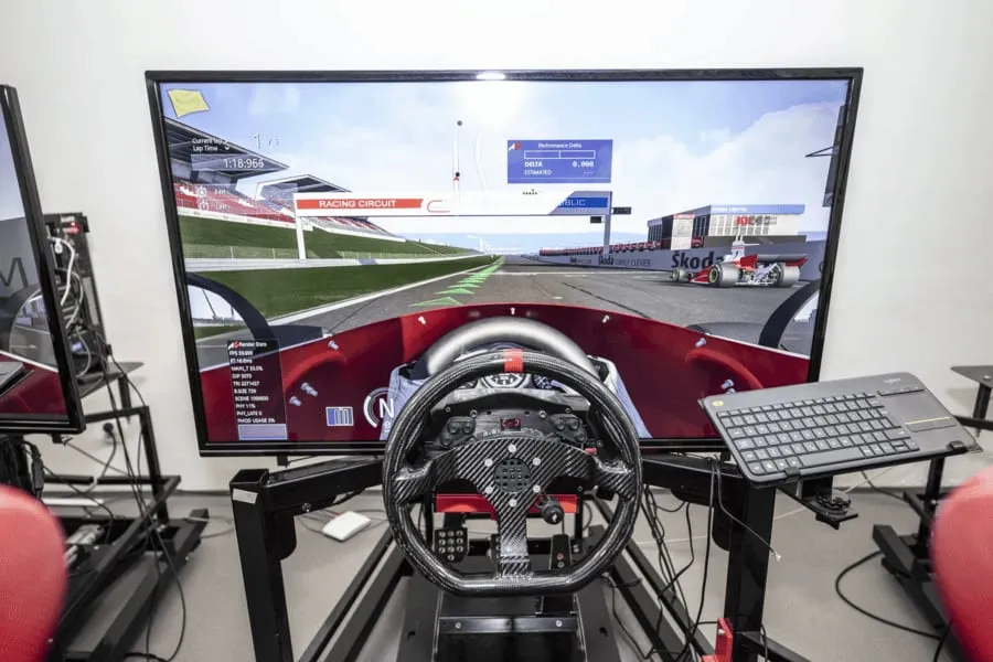 Volant a 4K monitor rigu